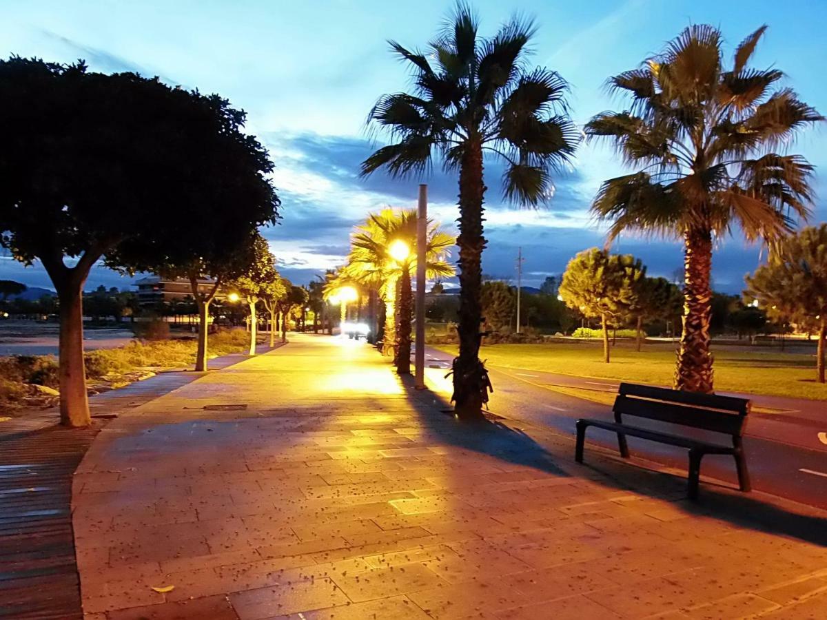 Cozzy Flat In A Quiet And Nice Area / Acogedor Apartamento En Zona Tranquila Y Agradable Cambrils Zewnętrze zdjęcie